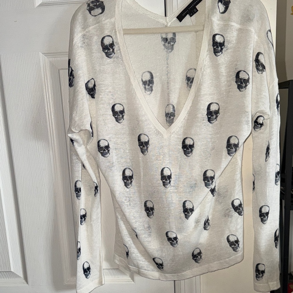 Skull Cashmere V-Neck Sweater - Picture 2 of 9